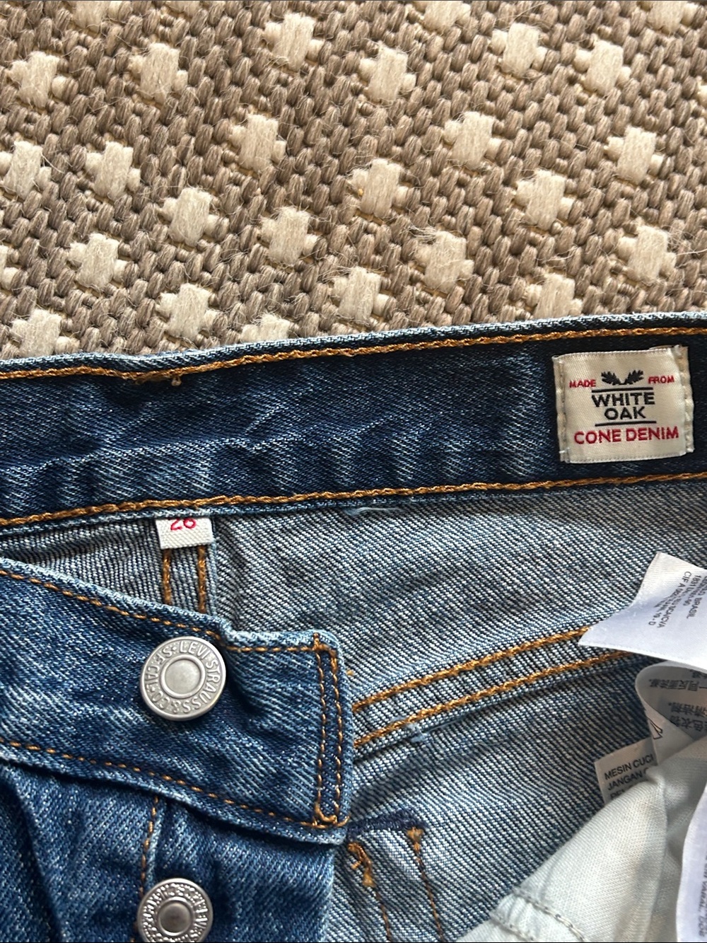 EUC Rare/Discontinued Levi's White Cone Wedgie Jeans (26) - Picture 4 of 6